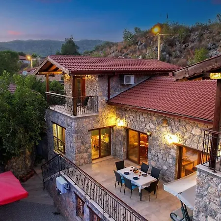 Candy Stone, Private Pool For 8 People * 费特希耶