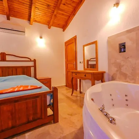 Candy Stone, Private Pool For 8 People Apartament Fethiye